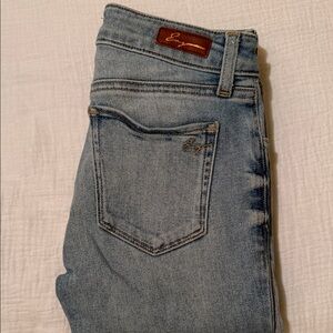 Signature Denim Blue Women's Skinny Jeans